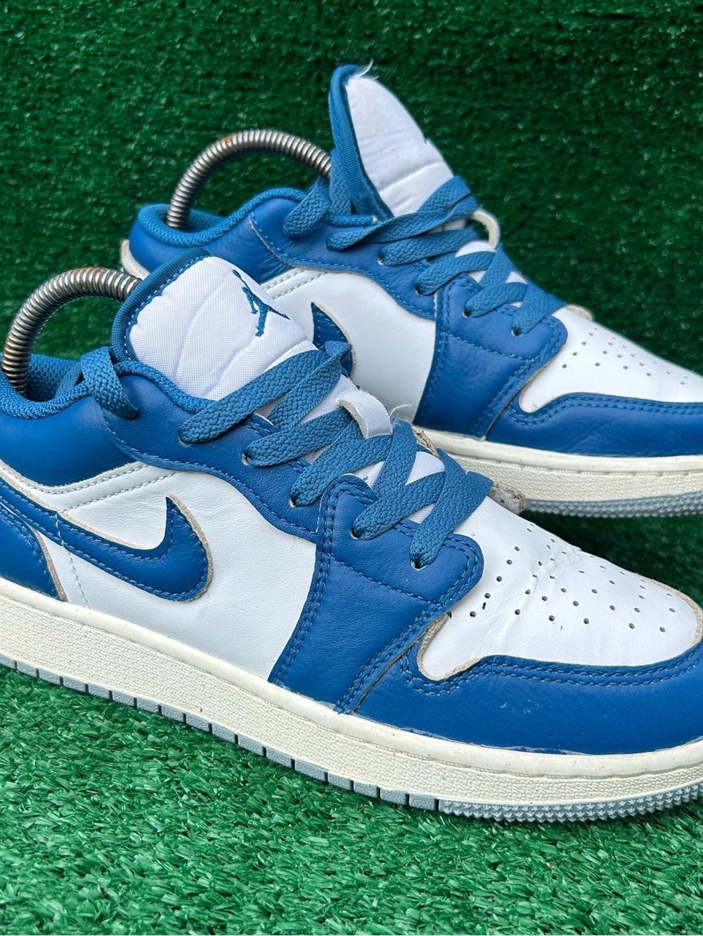 Air Jordan 1 Low SE White Industrial Blue FN9137-141 Big Kids 5.5Y Womens 7 Nike